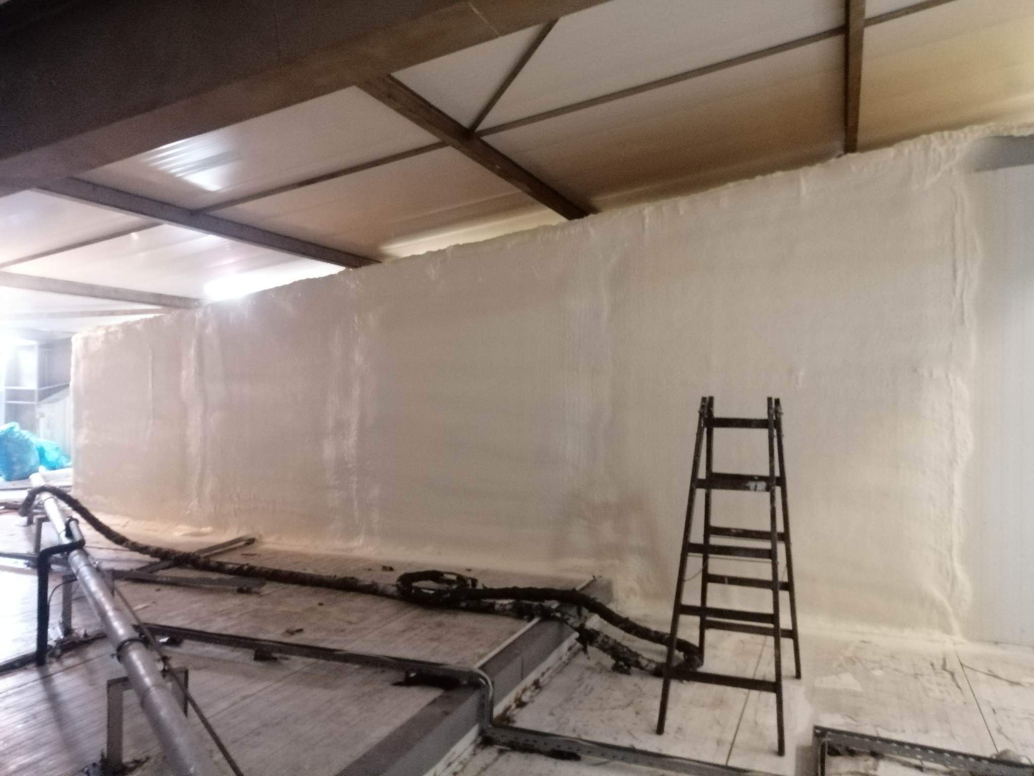 Ocieplenie pianą PUR – realizacja Media4You